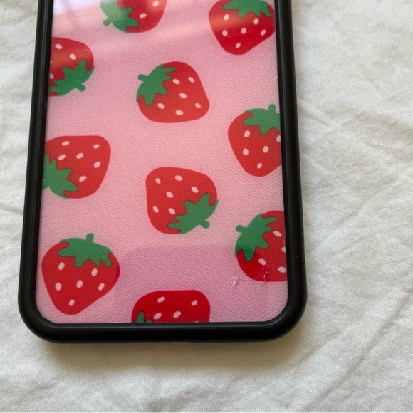 🍓wildflower pink strawberry iphone xr case🍓 - Picture 3 of 3